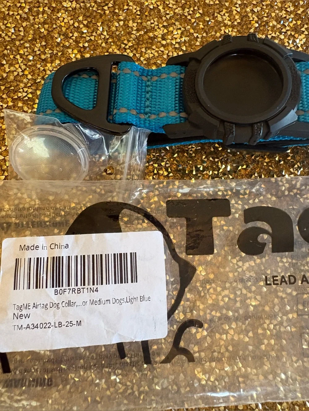 TagME NWT AirTag Holder(Air tag not included) Waterproof, Reflective, Medium Dog